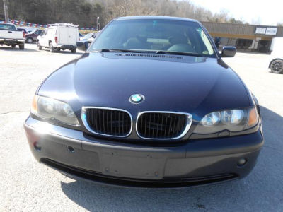 2002 BMW 325 i