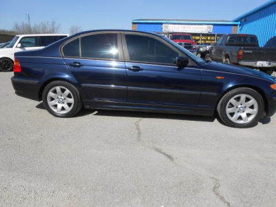 2002 BMW 325 i