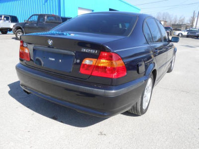2002 BMW 325 i