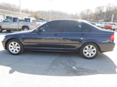 2002 BMW 325 i