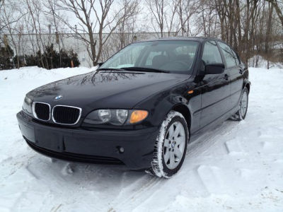 2003 BMW 325  xi