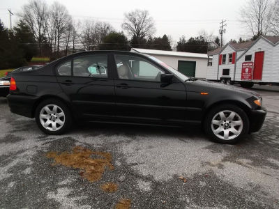2003 BMW 325  xi