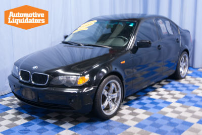 2002 BMW 325  i