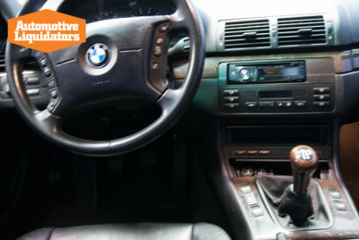 2002 BMW 325 i
