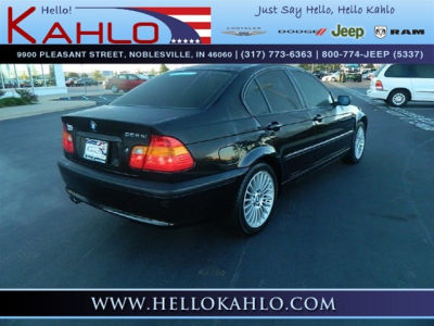 2003 BMW 325 xi