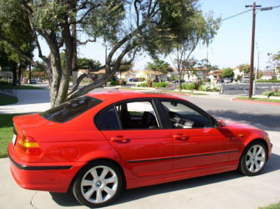 2002 BMW 325  i