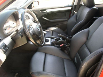 2002 BMW 325  i