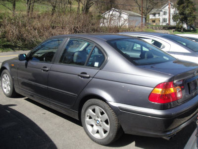 2002 BMW 325 xi