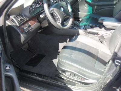 2002 BMW 325 xi