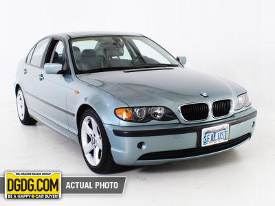 2004 BMW 325  i