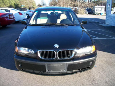 2003 BMW 325  xi