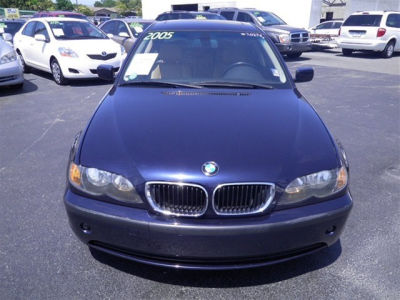 2005 BMW 325 i