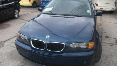 2002 BMW 325  i