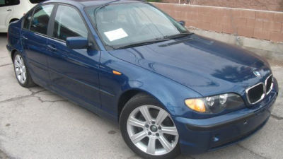 2002 BMW 325  i