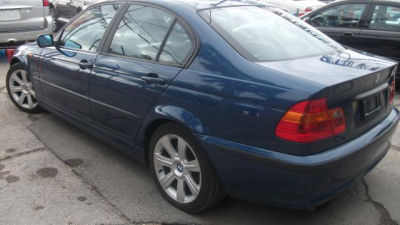 2002 BMW 325  i