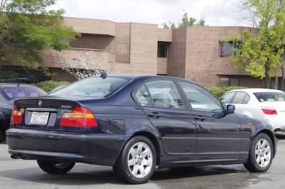 2004 BMW 325 i