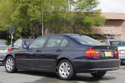 2004 BMW 325 i