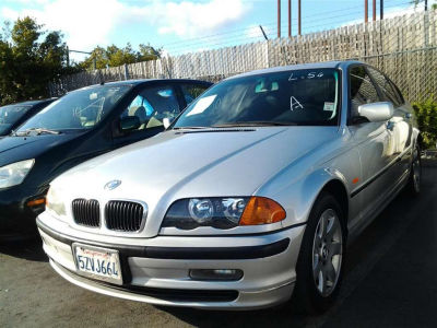 2001 BMW 325  i