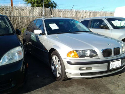 2001 BMW 325  i