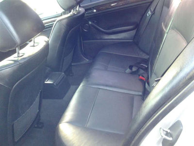 2001 BMW 325  i