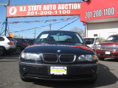 2002 BMW 325  i
