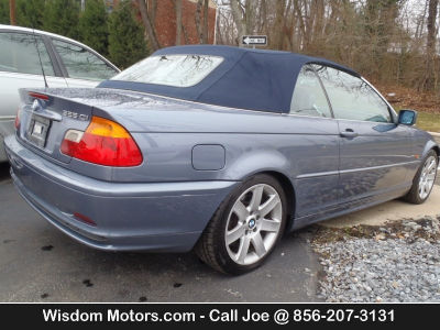 2001 BMW 325  Ci