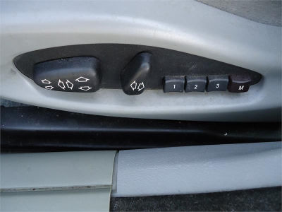 2003 BMW 325 i