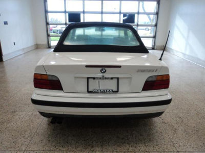 1994 BMW 325  i
