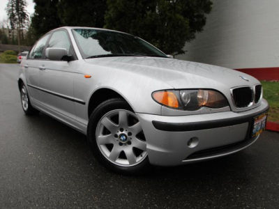 2002 BMW 325  i