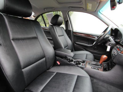 2002 BMW 325 i