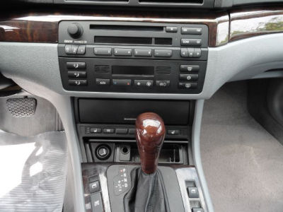 2001 BMW 325