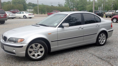 2004 BMW 325 i