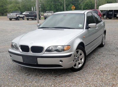 2004 BMW 325 i