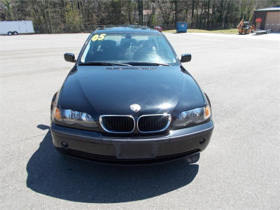 2005 BMW 325  i