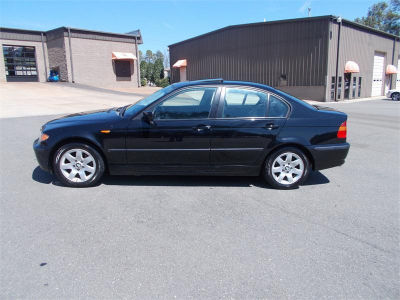 2005 BMW 325  i