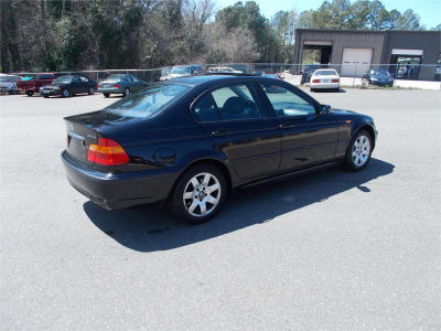 2005 BMW 325  i