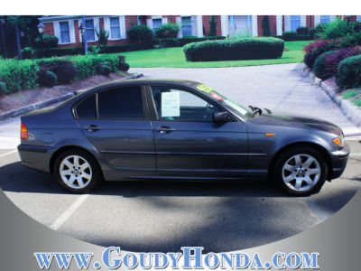 2003 BMW 325  i