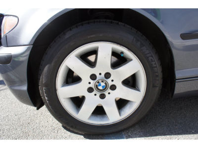 2003 BMW 325 i