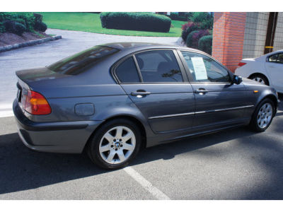 2003 BMW 325 i