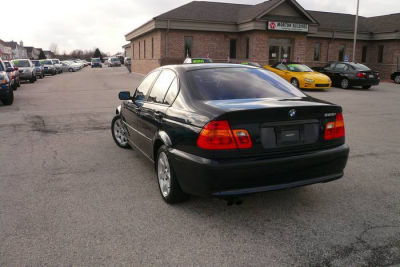 2002 BMW 325  i