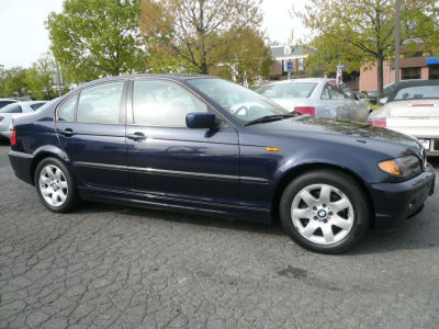 2002 BMW 325  i