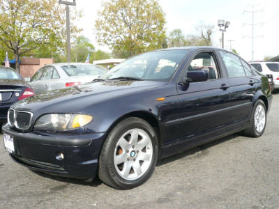 2002 BMW 325  i
