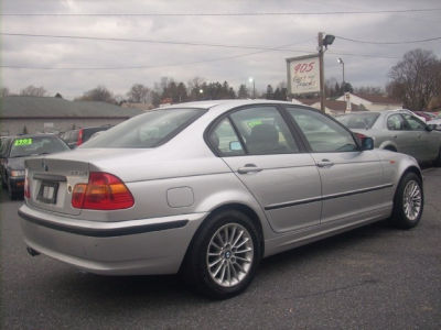 2003 BMW 325 xi