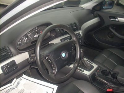 2003 BMW 325 xi