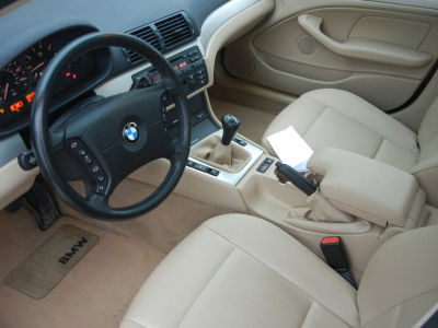 2004 BMW 325  i