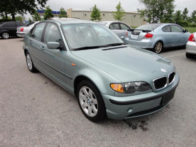 2004 BMW 325 xi