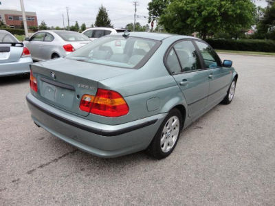 2004 BMW 325 xi
