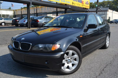 2002 BMW 325  xi