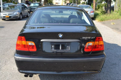 2002 BMW 325 xi