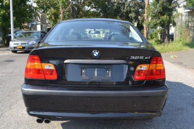 2002 BMW 325 xi